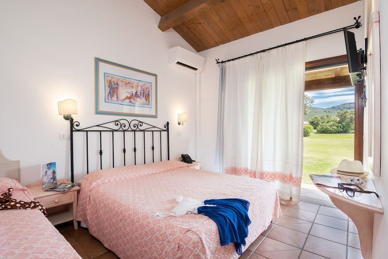 Posada Th San Teodoro | Liscia Eldi Village