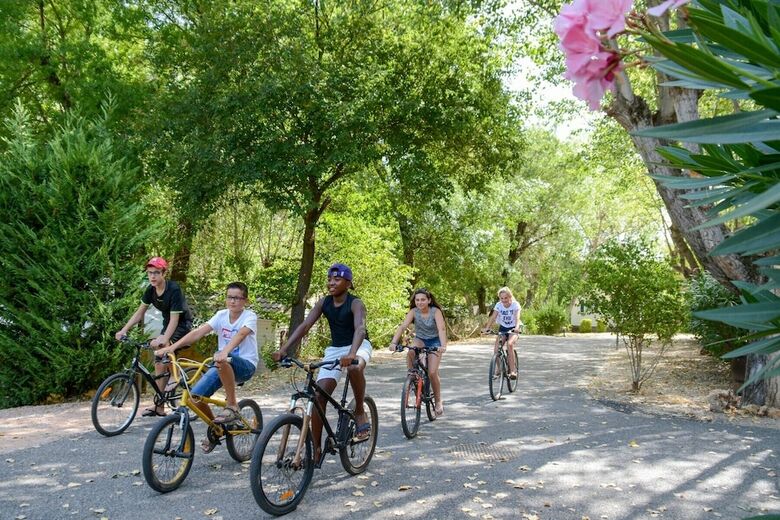 Camping Les Fougui�res