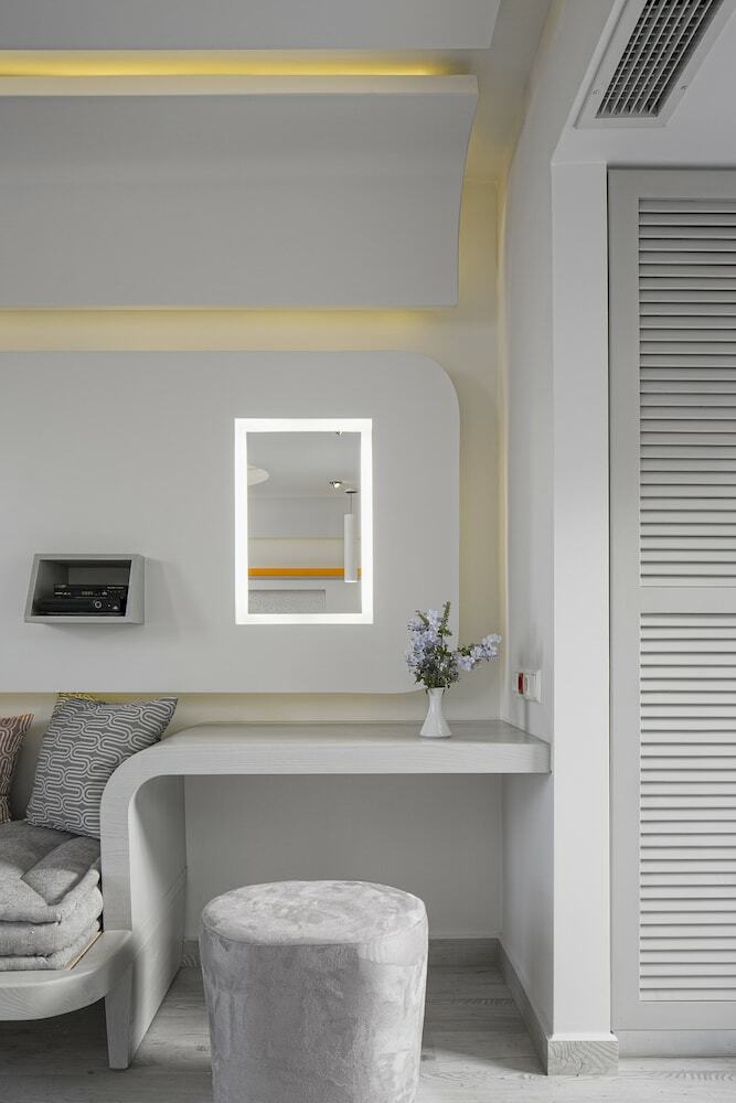 Kouros Art Hotel (Adults Only)