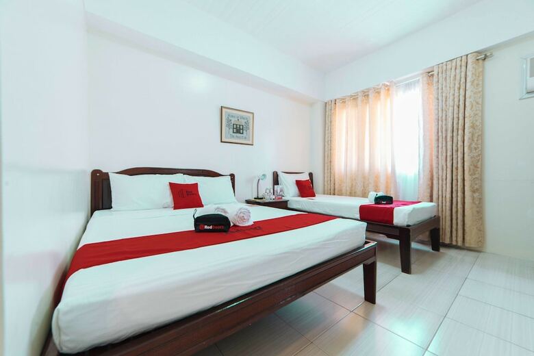Hotel Reddoorz Plus @ Poblacion District Davao