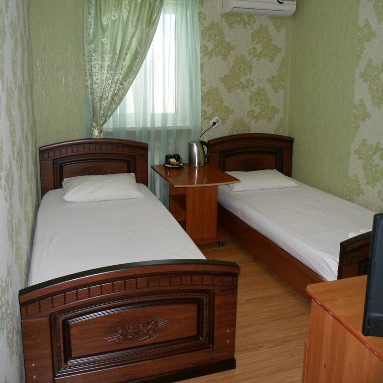 Hotel Guest House Arev
