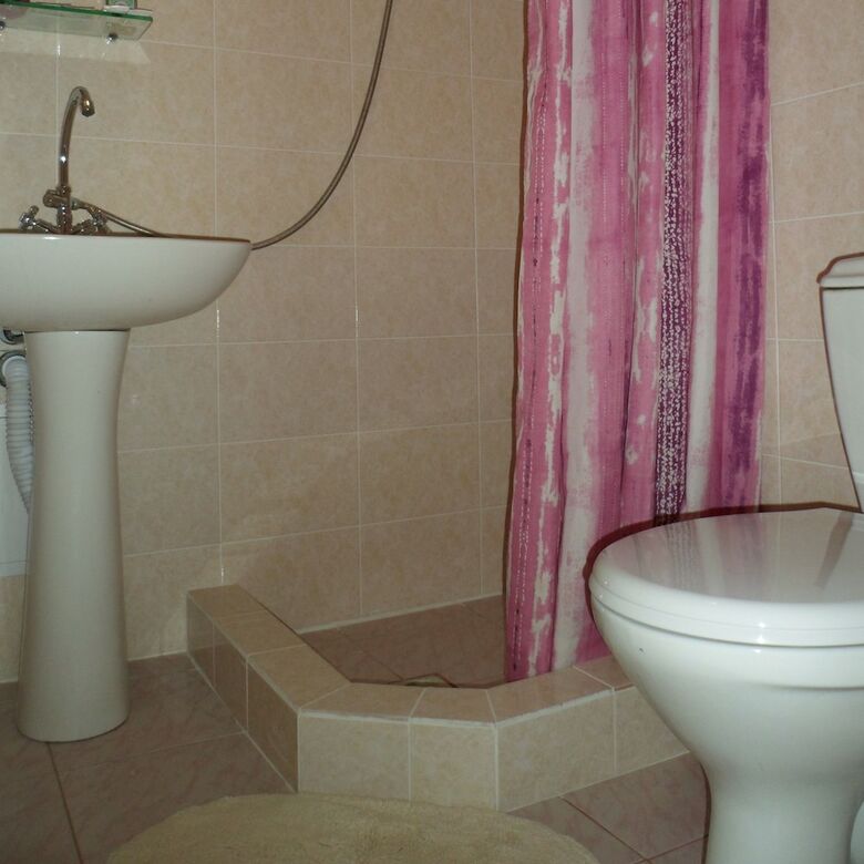 Hotel Guest House Arev