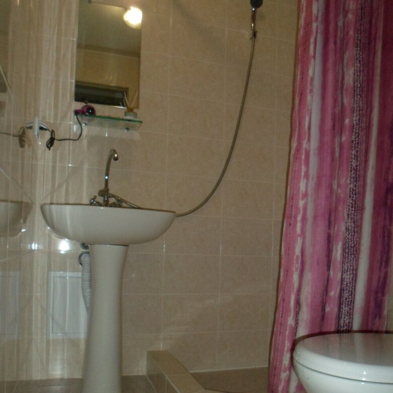 Hotel Guest House Arev