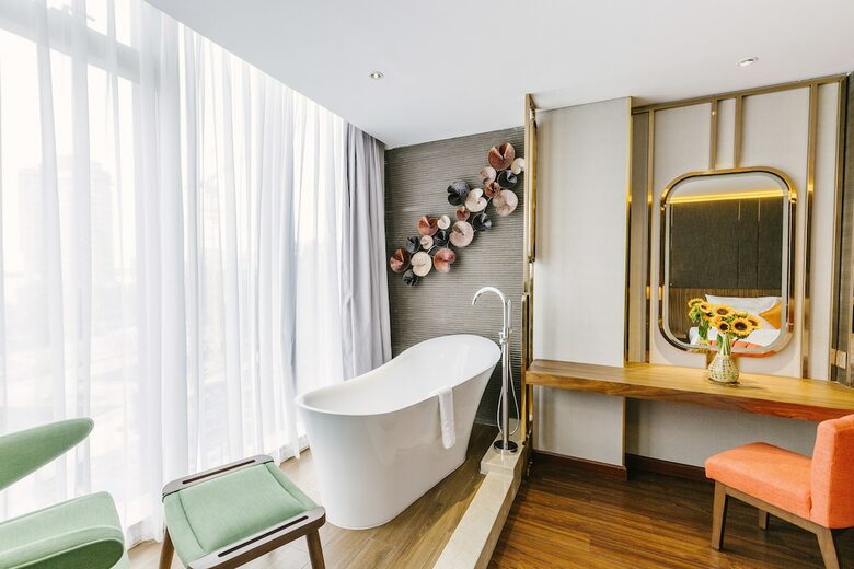 Hotel Winsuites Saigon