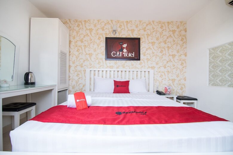 Hotel Reddoorz Plus @ Ben Thanh Market 4