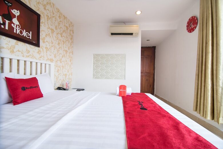Hotel Reddoorz Plus @ Ben Thanh Market 4