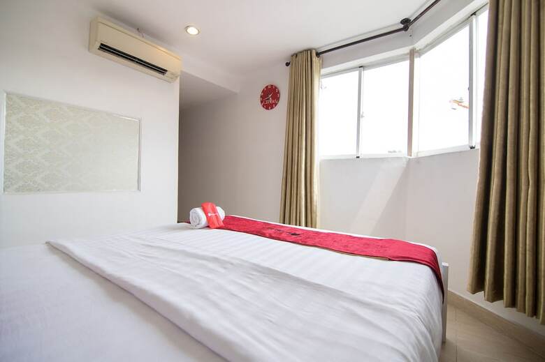 Hotel Reddoorz Plus @ Ben Thanh Market 4