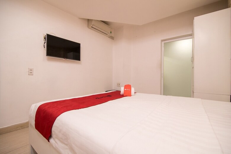 Hotel Reddoorz Plus @ Ben Thanh Market 4