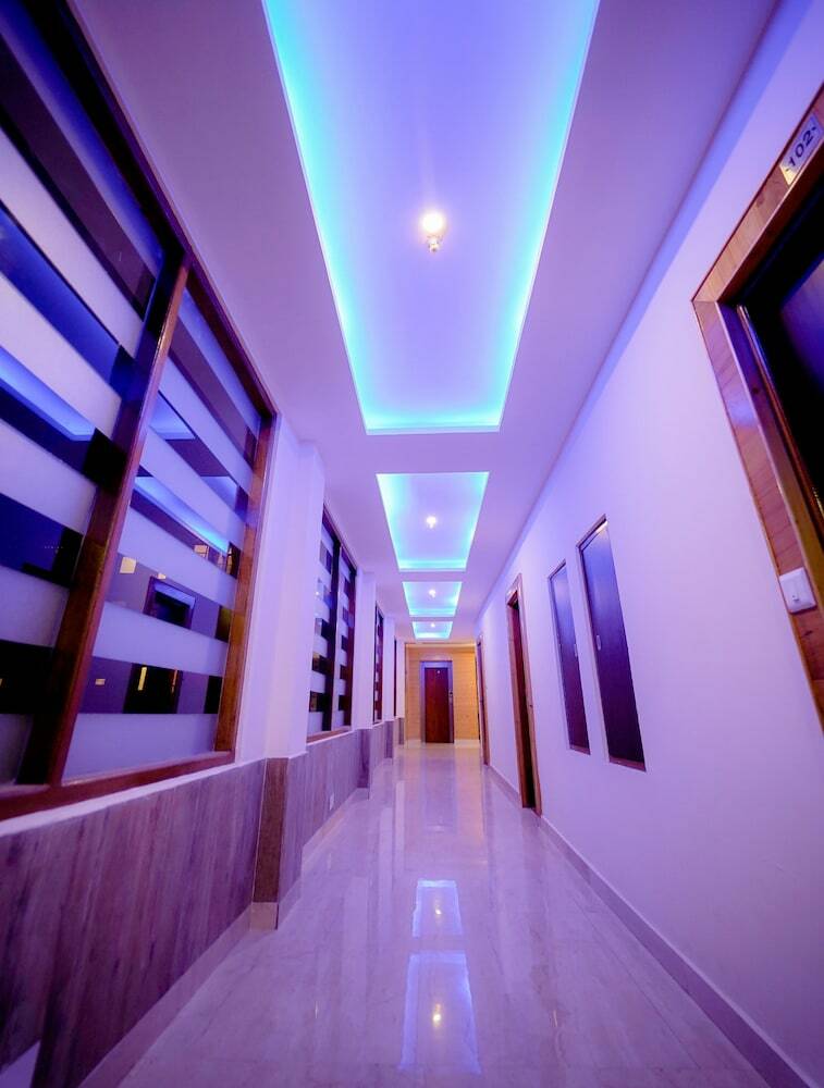 Hotel Sanobar The Samita Grand