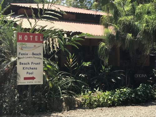 Hostal Fenix Hotel - On The Beach