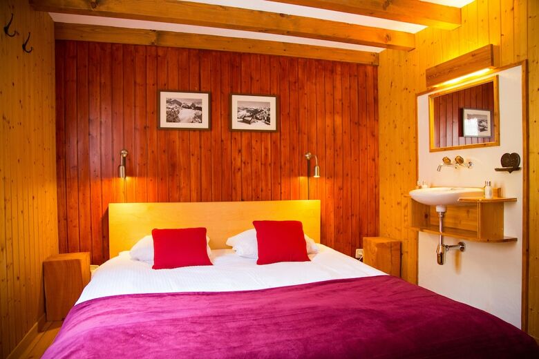 Hotel Hameau Les Cl�ves