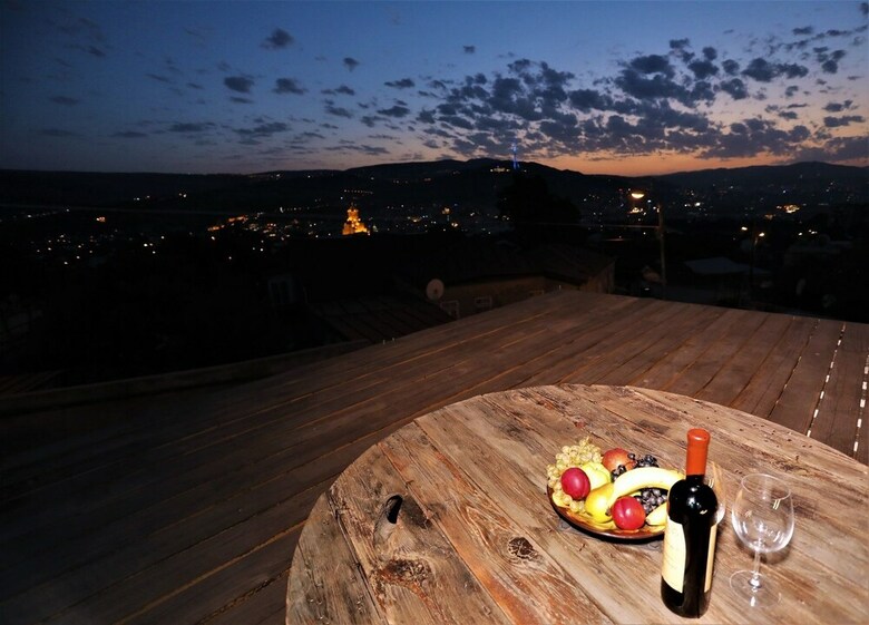 Falcon Apartments - Terrace