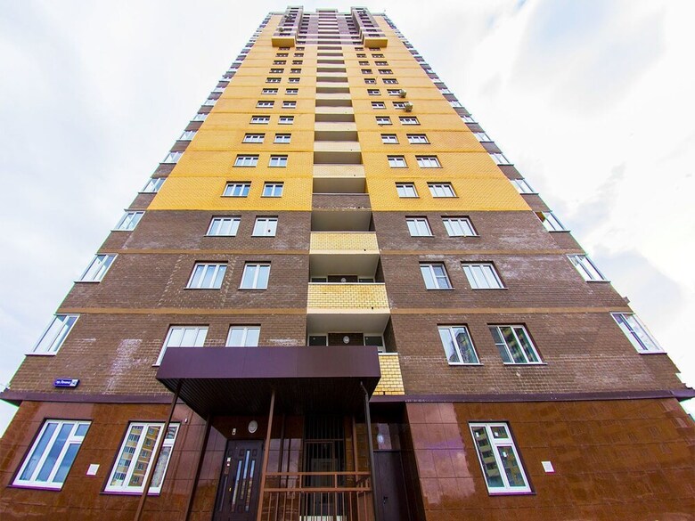 Apartment On Prospect Lenina 140