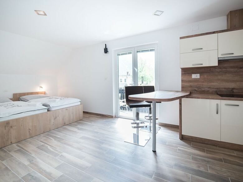 Apartments And Rooms Nata?a 2
