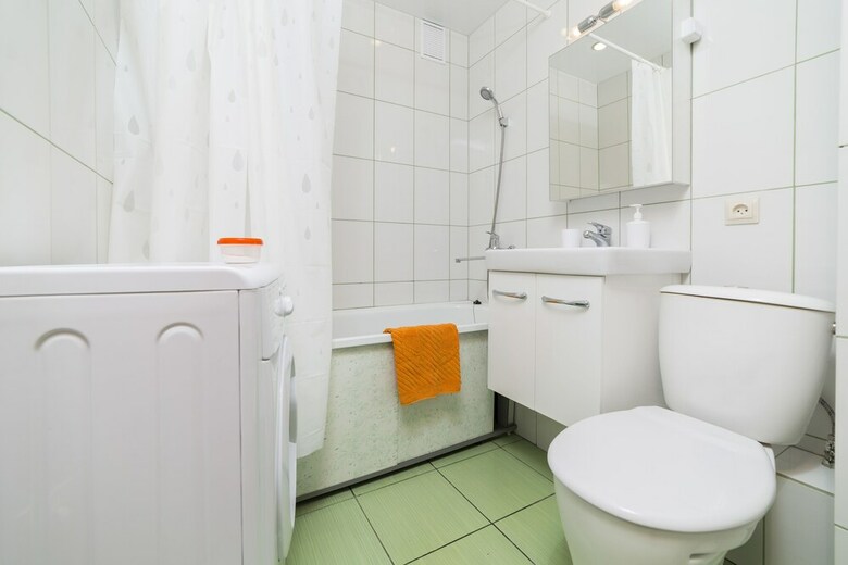 Apartment On Bratyev Zhabrovykh 3
