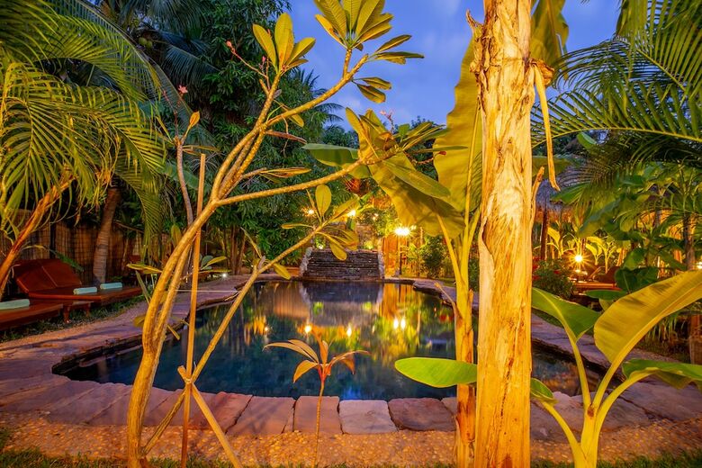 Hotel Authentic Khmer Village Resort