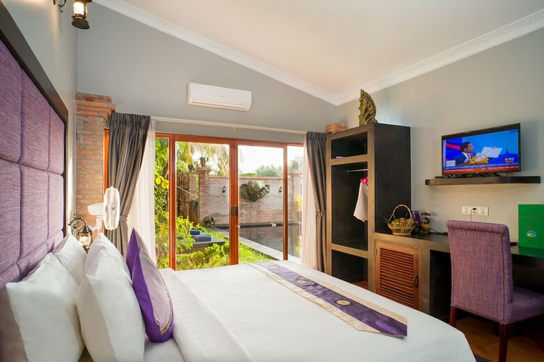 Hotel Authentic Khmer Village Resort