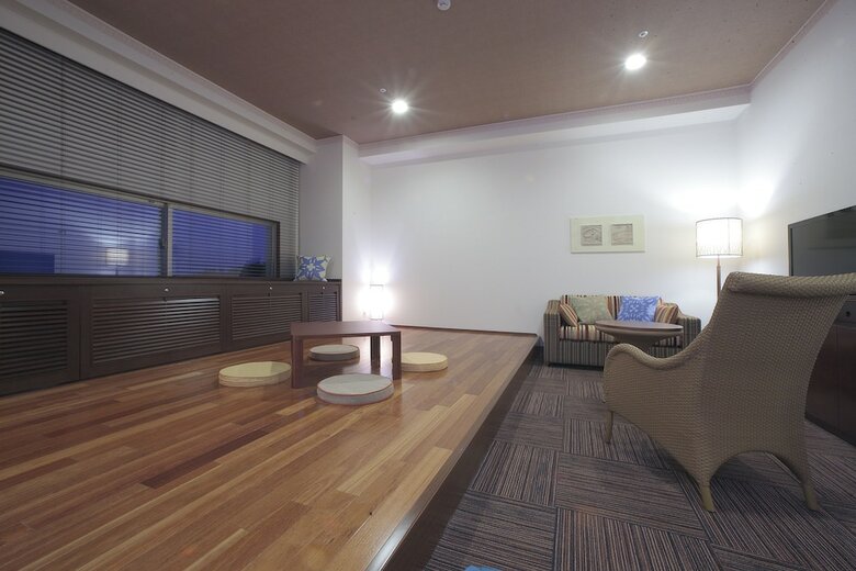 Hotel Spa Resort Hawaiians Monolith Tower