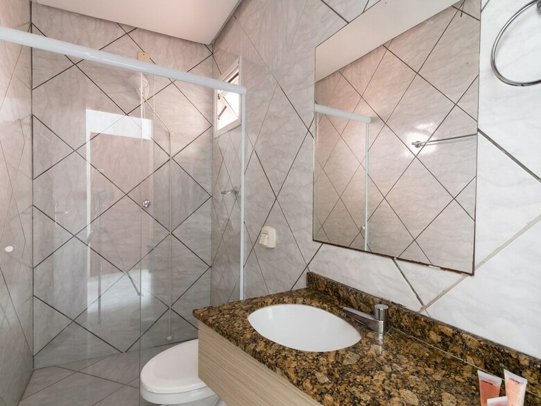 Oyo Portal Torres Hotel