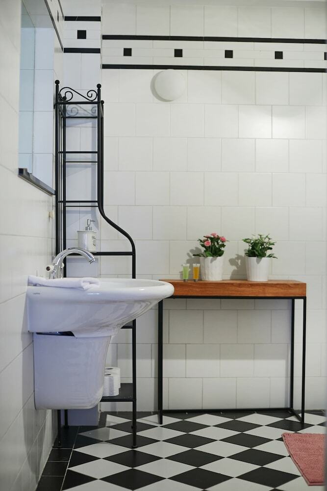 Rozana 2-floor Apartment