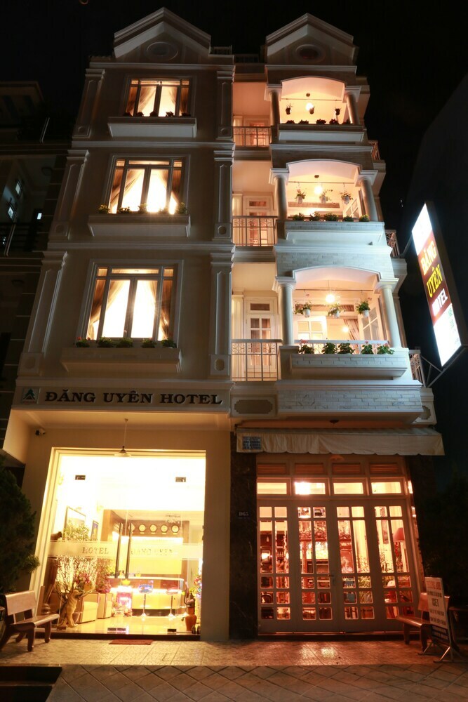 Khach San Da Lat Dang Uyen Hotel