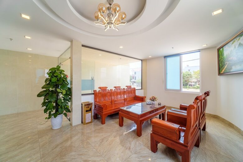 Oyo 215 An Duc Hotel Da Nang