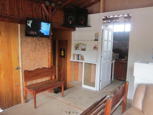 Hostal Hotel Reventazon & Guesthouse
