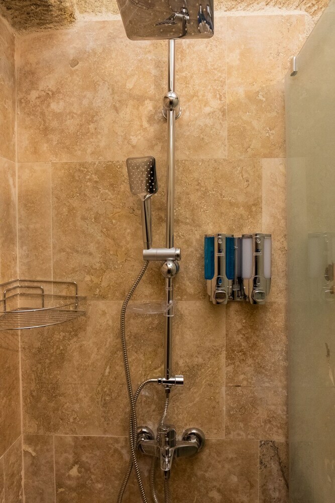 Hotel Grand Elite Cave Suites
