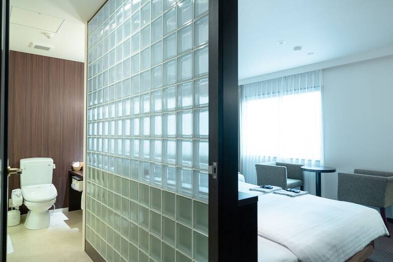 Floral Hotel � Nihonbashi Osaka