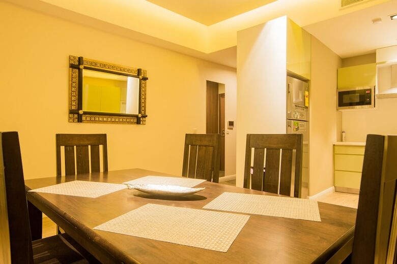 Apartamentos Accra Fine Suites