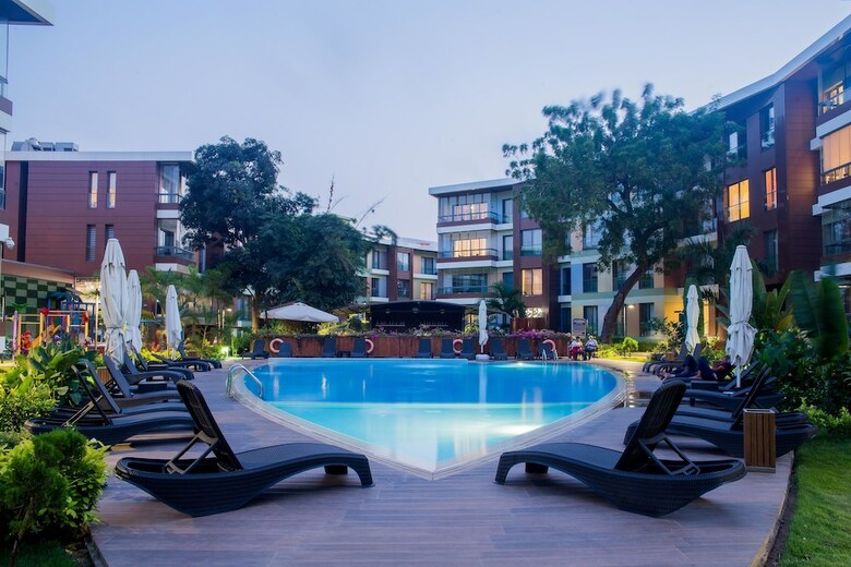 Apartamentos Accra Fine Suites