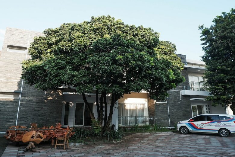 Oyo 574 Heritage Hotel Boyolali