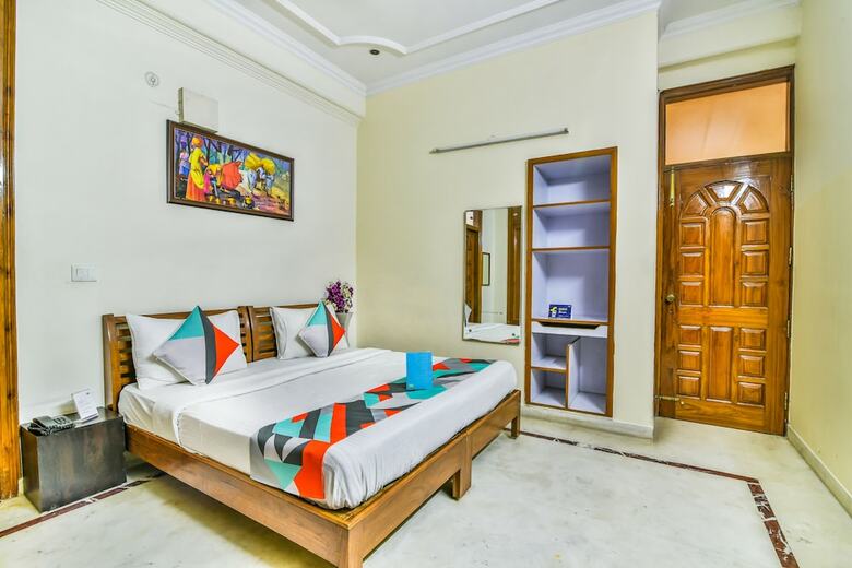 Hotel Fabexpress Silver Inn