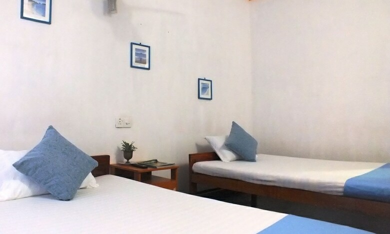 Bed & Breakfast D'villa Guest House