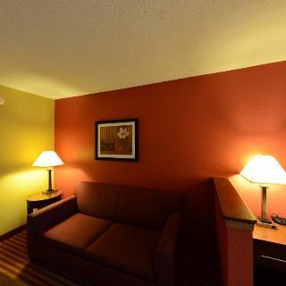 Hotel Comfort Inn & Suites
