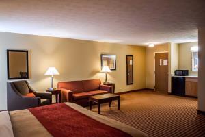 Hotel Comfort Inn & Suites