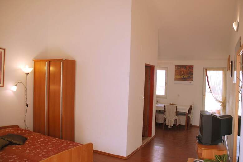 Villa Family House Sutivan