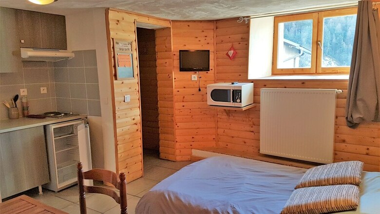 Hotel Chambre D'h�tes La Jarbelle - G�te Et Spa