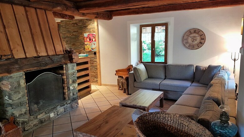 Hotel Chambre D'h�tes La Jarbelle - G�te Et Spa