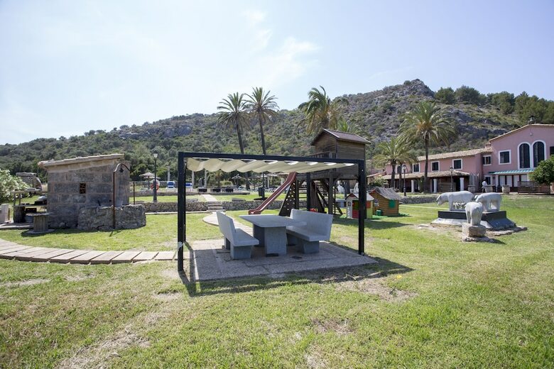 Puerto Pollensa Villas And Apartments