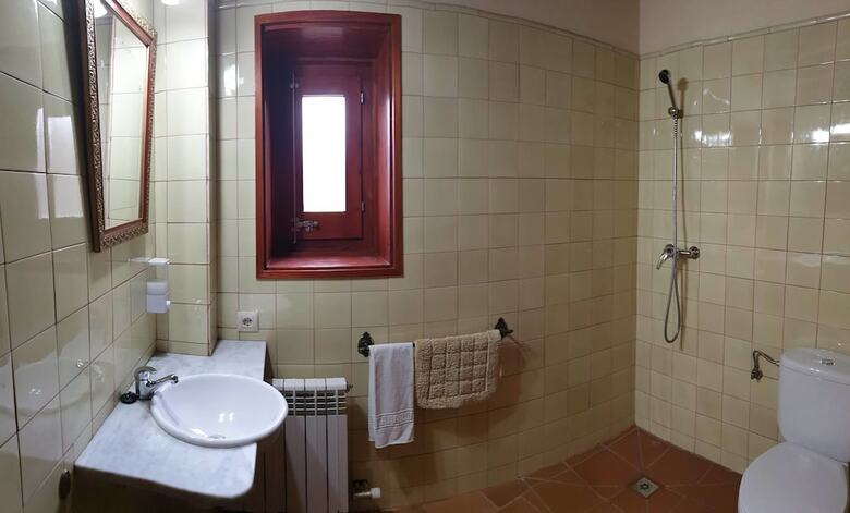 Apartamentos El Serrat Turisme Rural