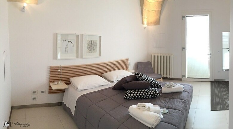 Hotel Rescio's Rooms B&B