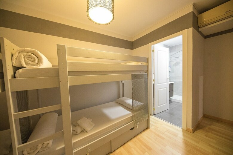 Hostal Factory Rooms Tarifa - Hostel