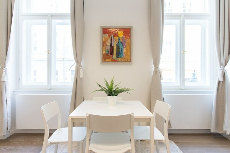 Apartment In Historical Building Next To Kampa
