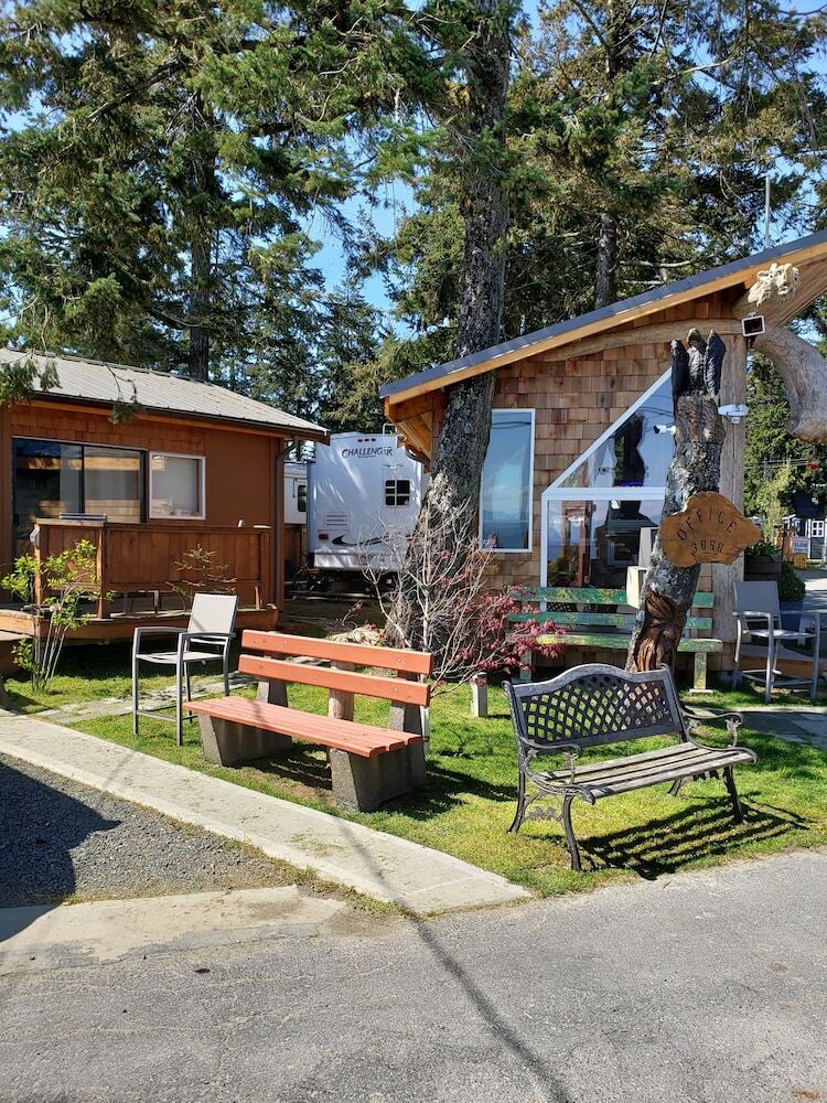 Cabana Shelter Bay Resort