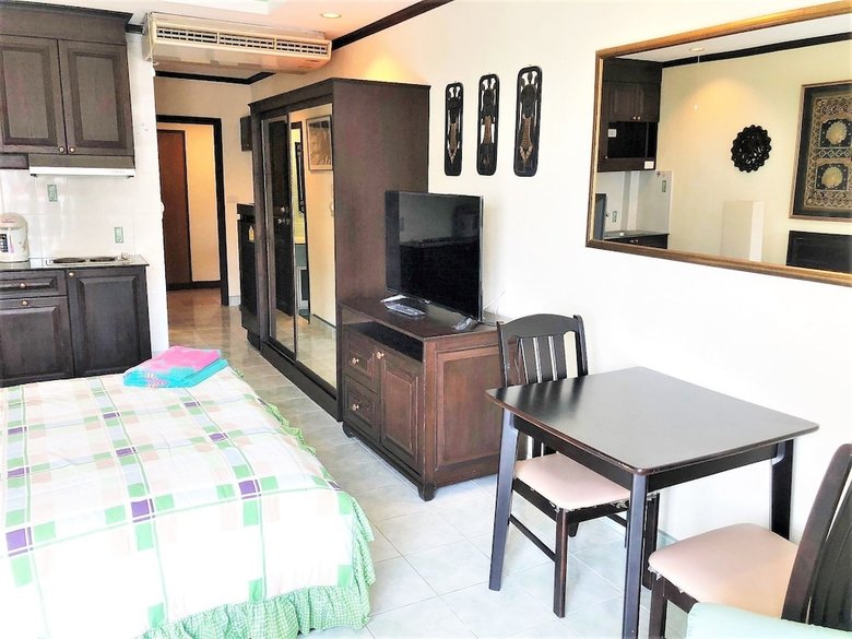 15th Floor Sea View Apartment