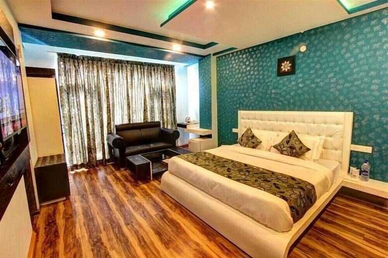 Hotel The Moniker Resort And Spa