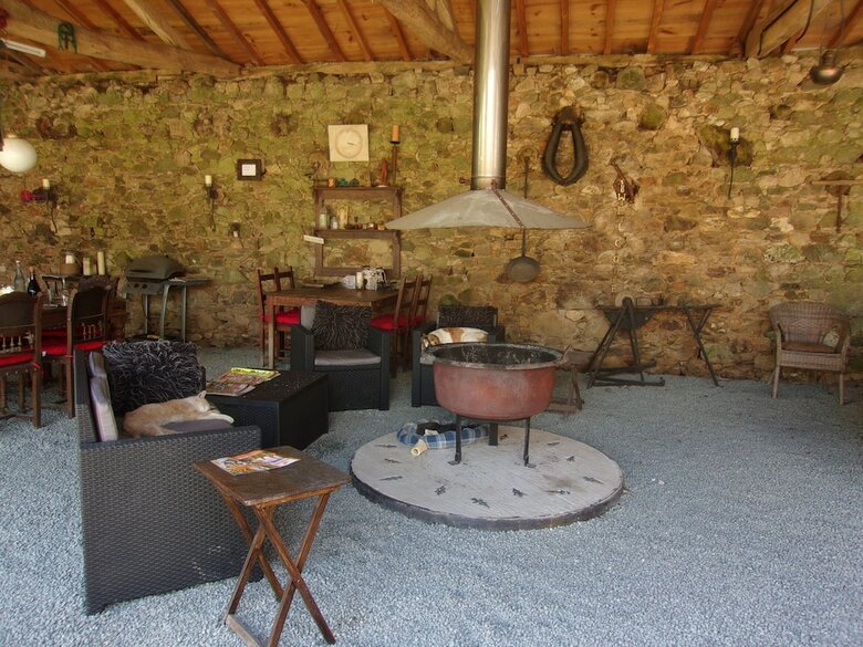 Bed & Breakfast Fortified French Retreat