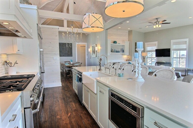 Cinnamon Shore- Oceanaire 196 Ro
