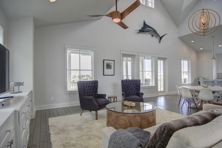 Cinnamon Shore- High Tide 243 Hi